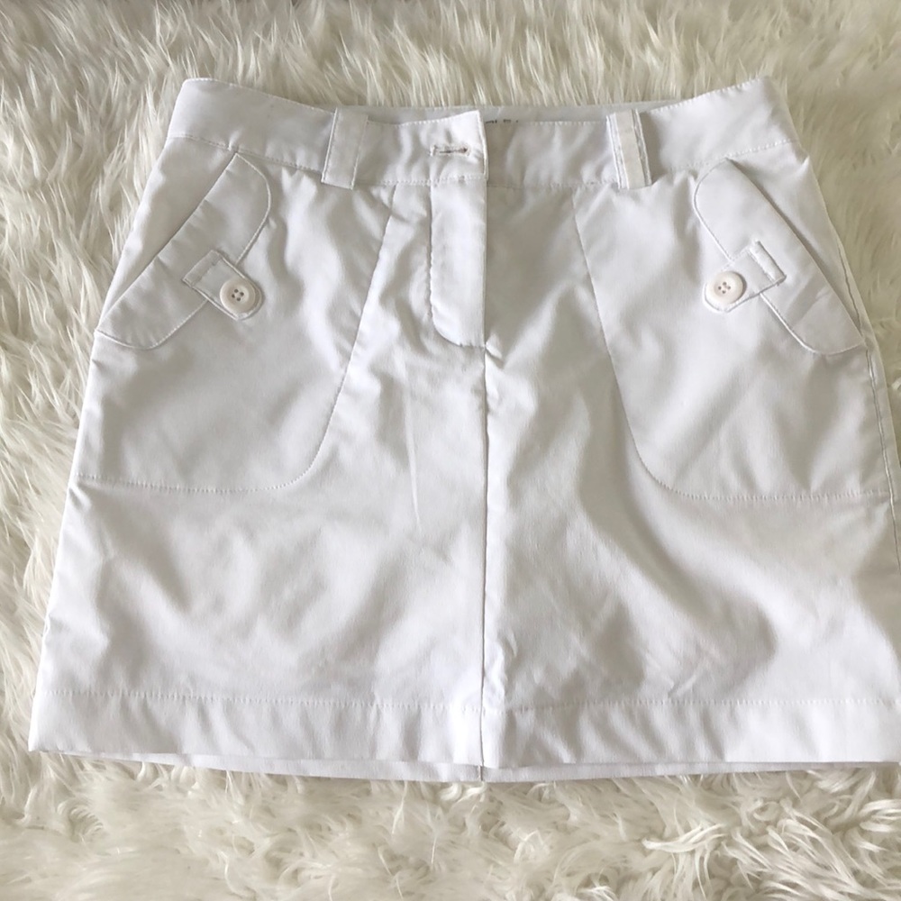 Girls size large Nike golf skirt
